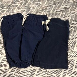 Old Navy Kids three pairs Shorts 4t